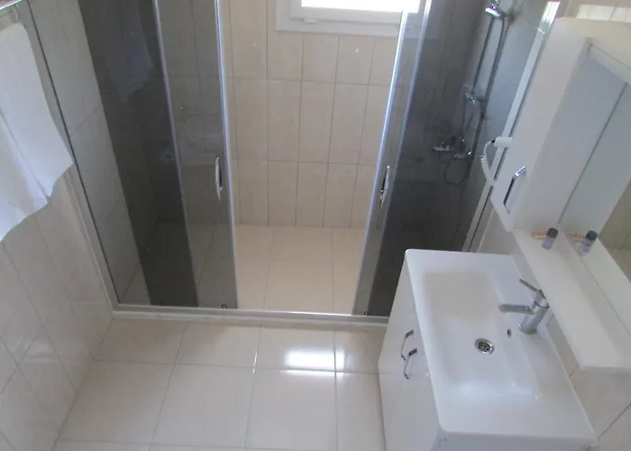 Hotel Guentur & Restaurant 3*