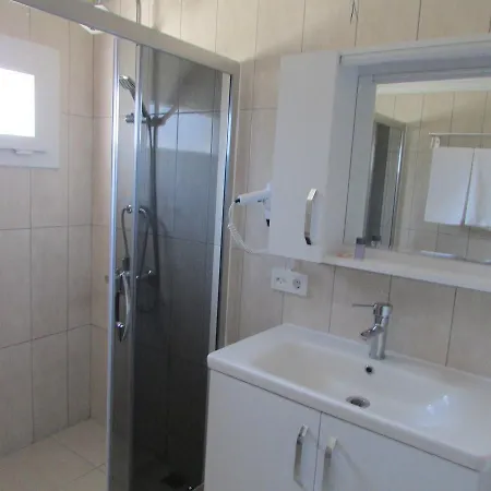 Guentur & Restaurant Hotel Gocek (Fethiye)